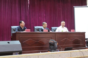 做情绪的主人，成就梦想人生-----畜牧系举行员工心理健康教育辅导报告会