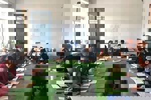 公司党委书记李慕堂深入畜牧系专题调研党建工作