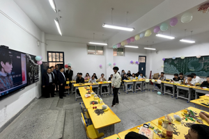 月满中秋，情满校园