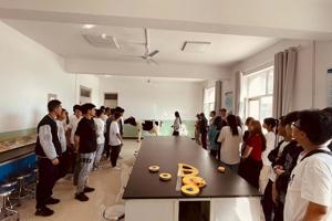 beat365在线官网入口扎实开展2023级新生入学教育